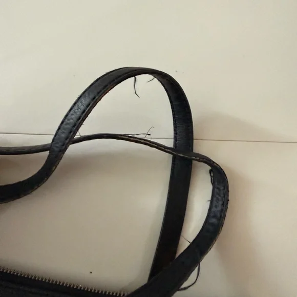 Michael Kors Black Large Signature Jet Set Tote Shoulder Bag - Picture 4 of 6